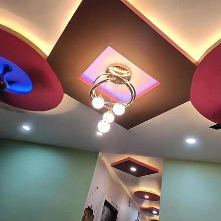Hotel Pragya International Waranasi Zewnętrze zdjęcie