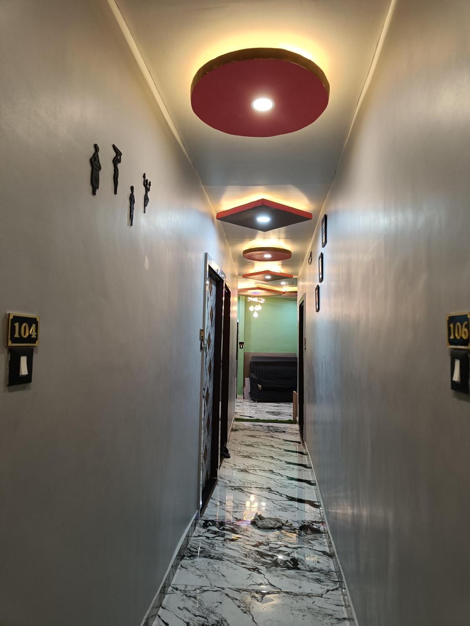 Hotel Pragya International Waranasi Zewnętrze zdjęcie