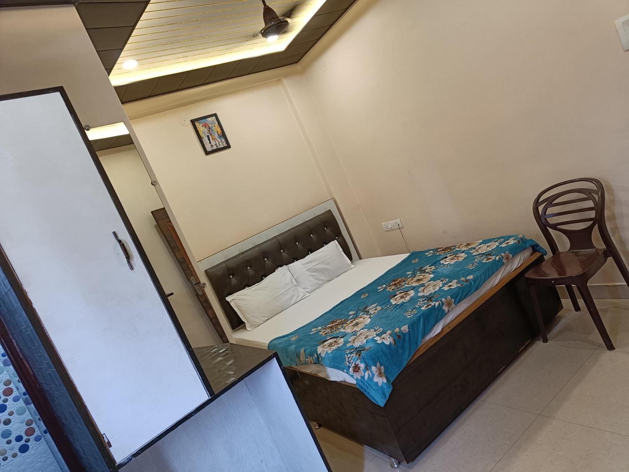 Hotel Pragya International Waranasi Zewnętrze zdjęcie