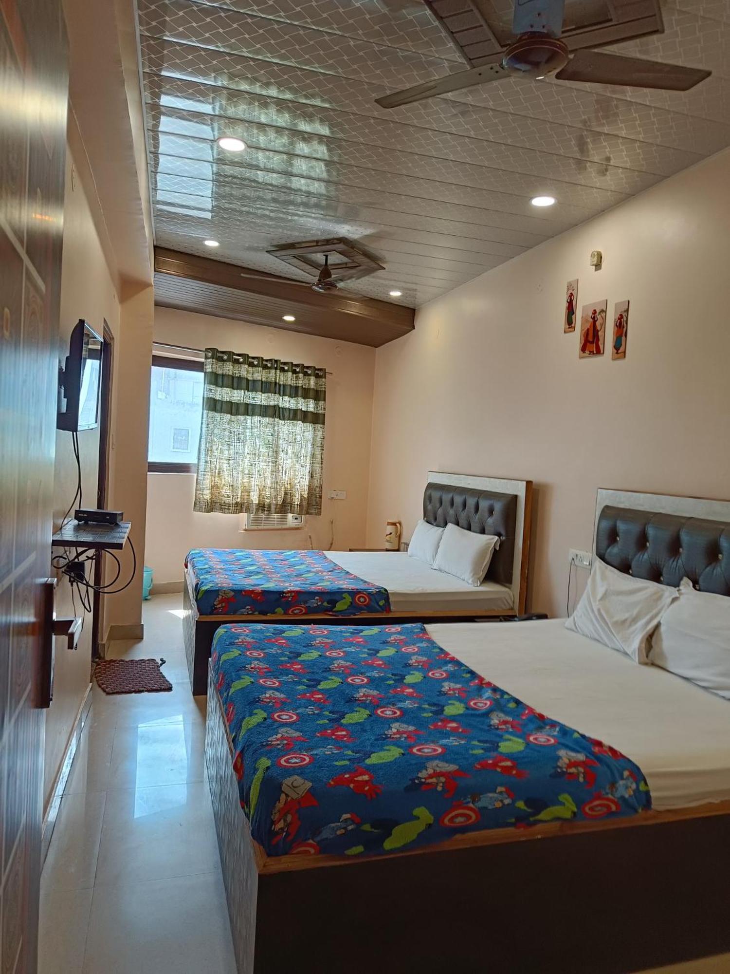 Hotel Pragya International Waranasi Zewnętrze zdjęcie