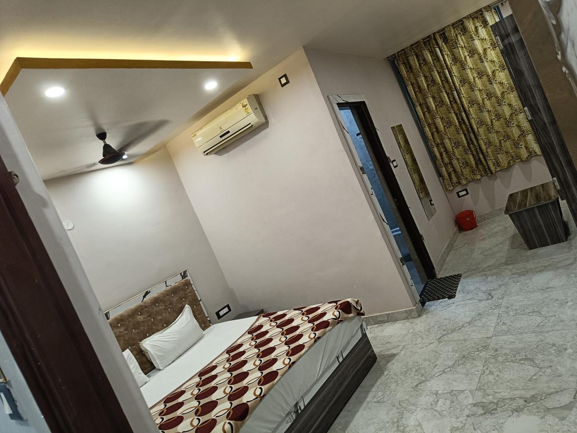 Hotel Pragya International Waranasi Zewnętrze zdjęcie
